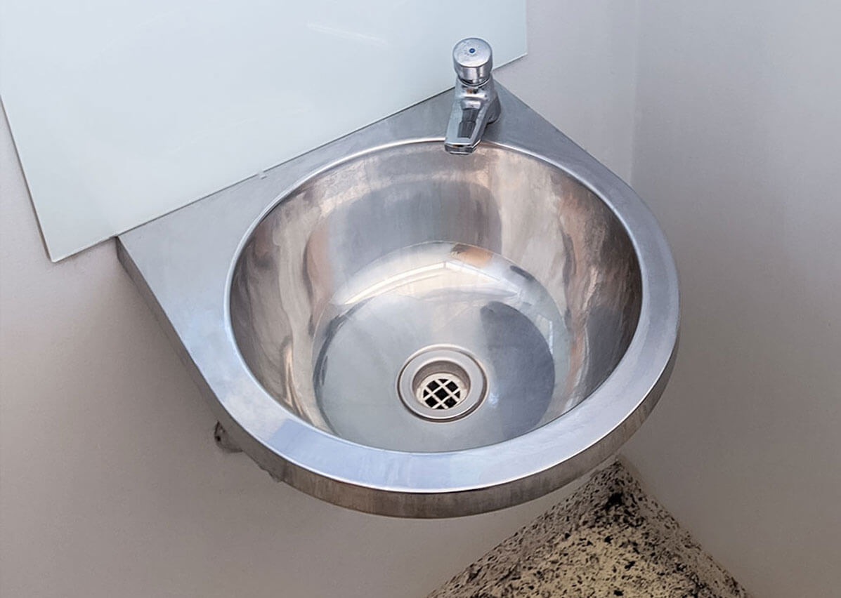 Benefits of the wall mounted basin